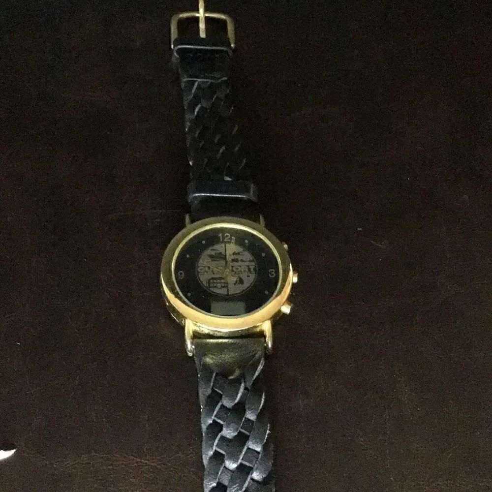 Another city of Gulfport watch style needs battery